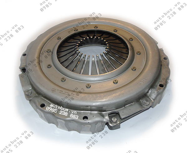 Mâm ép ly hợp xe TB82S